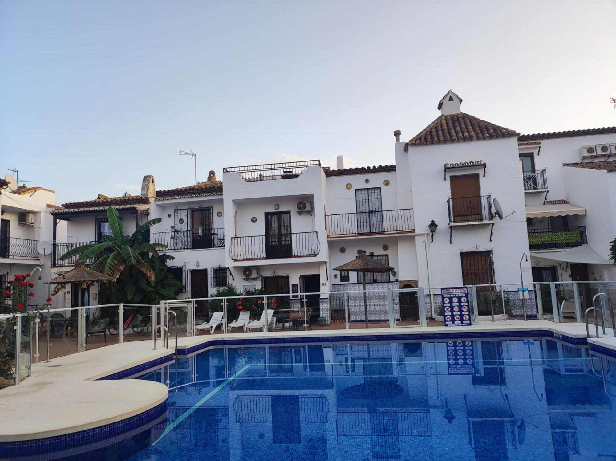 Nueva Nerja 22 Menyber Villa Luaran gambar